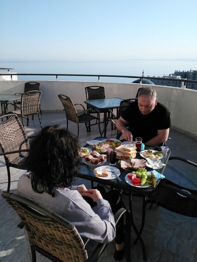 Penthouse Hotel Batumi Eksteriør bilde