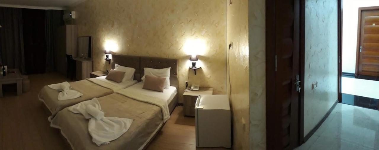 Penthouse Hotel Batumi Eksteriør bilde